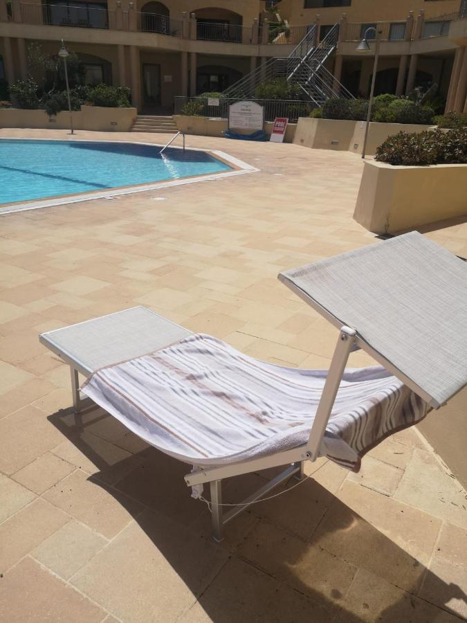 מליאהה Spacious Luxurious Apartment With Seaview מראה חיצוני תמונה
