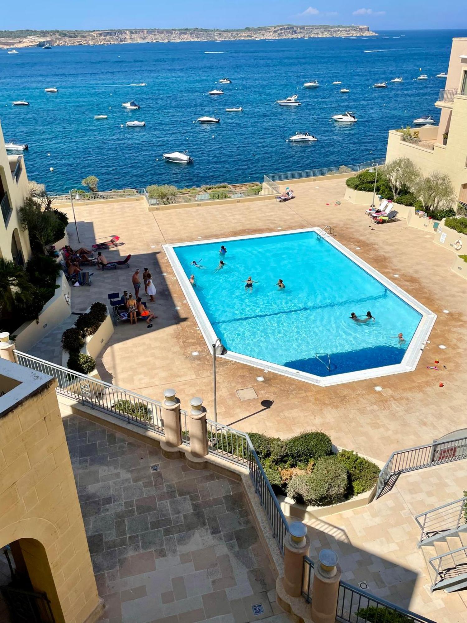 מליאהה Spacious Luxurious Apartment With Seaview מראה חיצוני תמונה