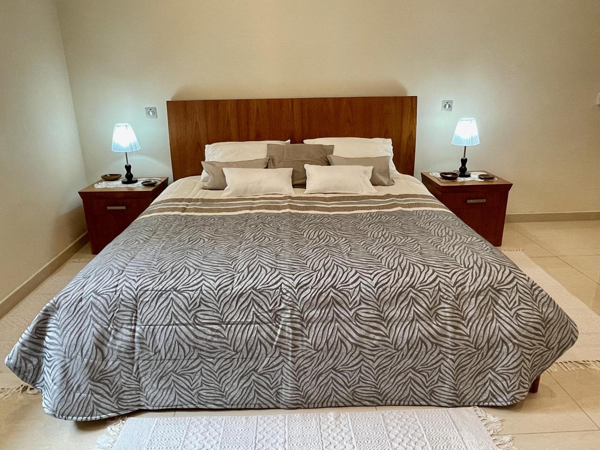 מליאהה Spacious Luxurious Apartment With Seaview מראה חיצוני תמונה