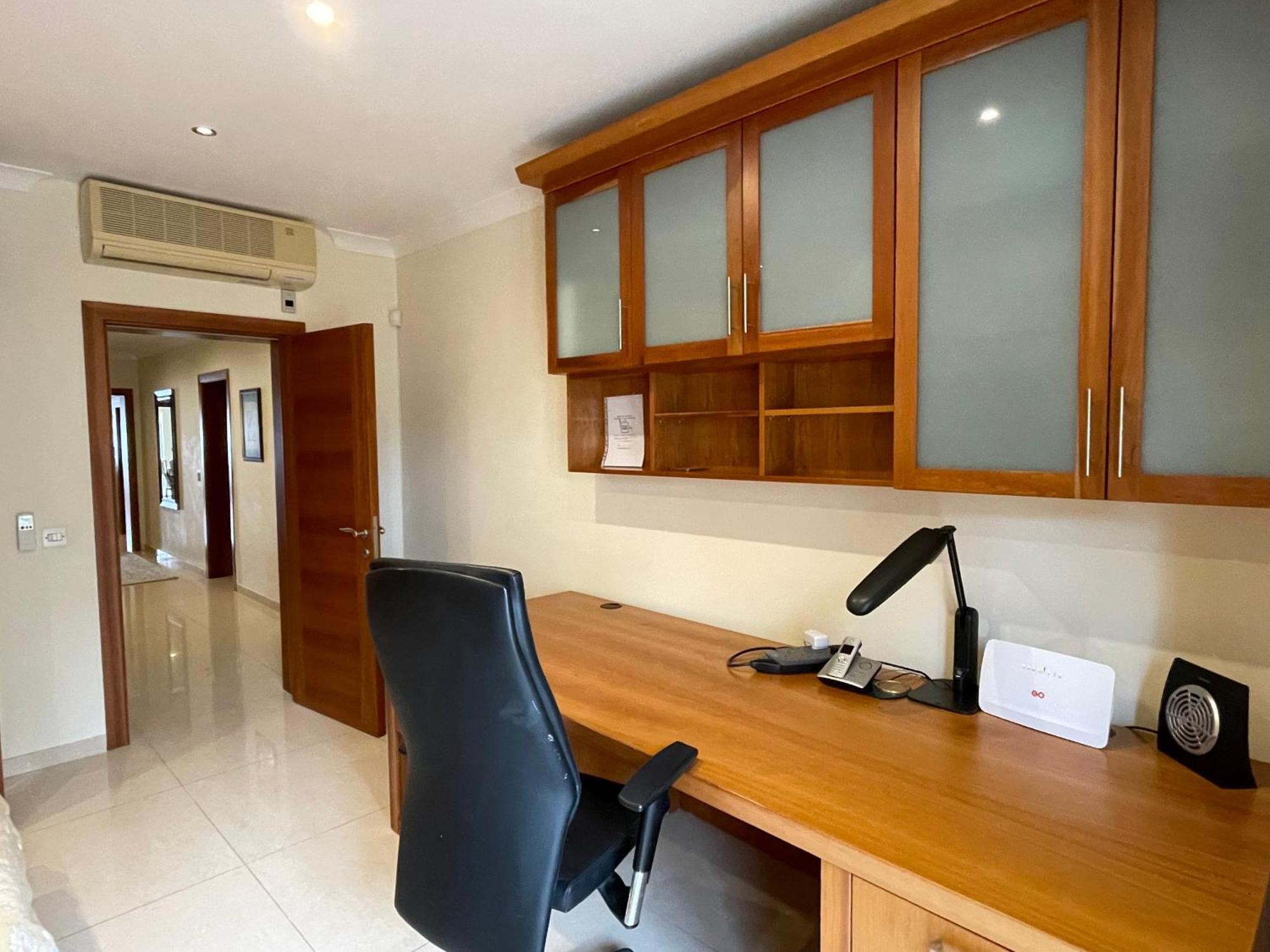 מליאהה Spacious Luxurious Apartment With Seaview חדר תמונה