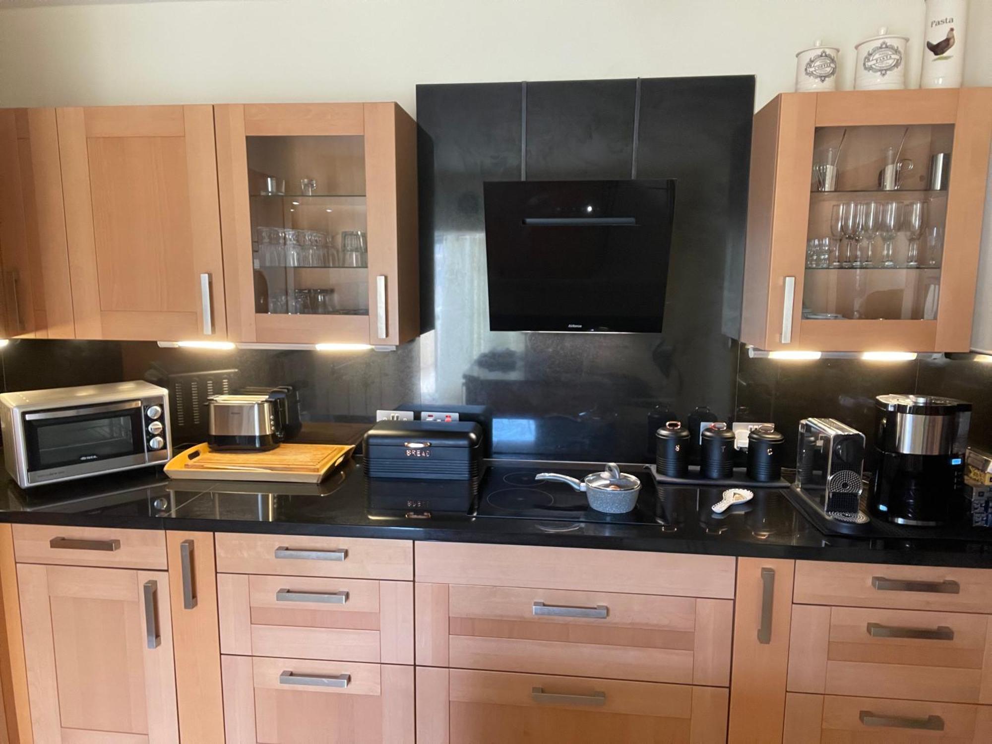 מליאהה Spacious Luxurious Apartment With Seaview מראה חיצוני תמונה